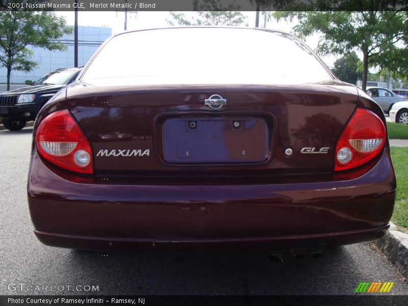 Merlot Metallic / Blond 2001 Nissan Maxima GLE