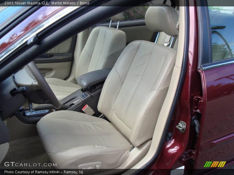 Merlot Metallic / Blond 2001 Nissan Maxima GLE