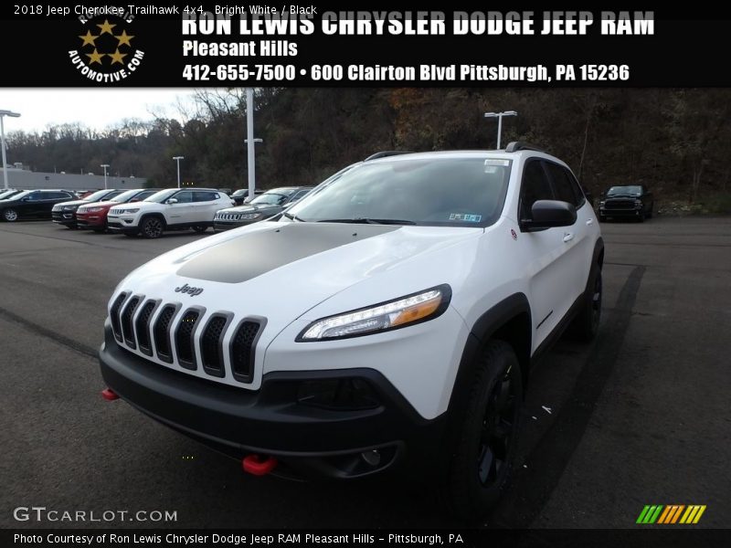 Bright White / Black 2018 Jeep Cherokee Trailhawk 4x4