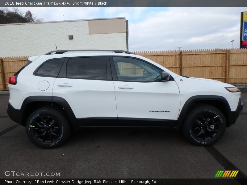 Bright White / Black 2018 Jeep Cherokee Trailhawk 4x4