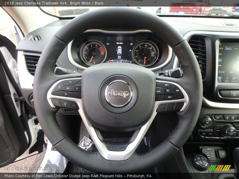 Bright White / Black 2018 Jeep Cherokee Trailhawk 4x4