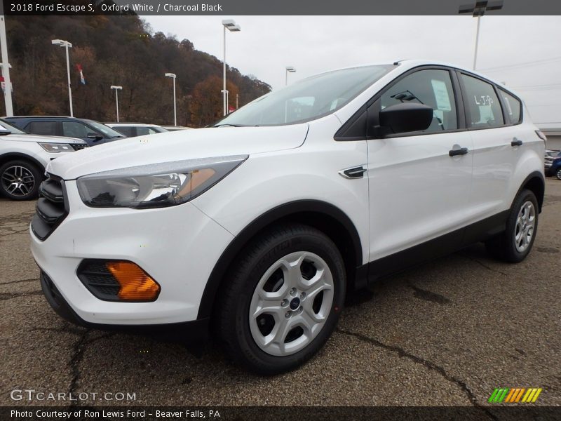 Oxford White / Charcoal Black 2018 Ford Escape S
