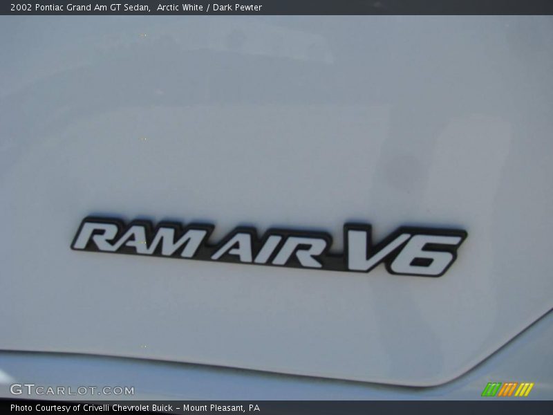 Arctic White / Dark Pewter 2002 Pontiac Grand Am GT Sedan