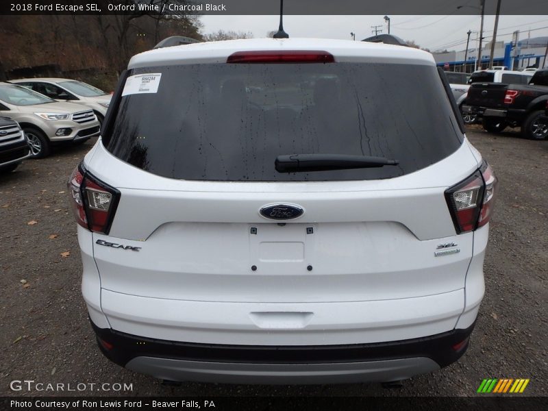 Oxford White / Charcoal Black 2018 Ford Escape SEL