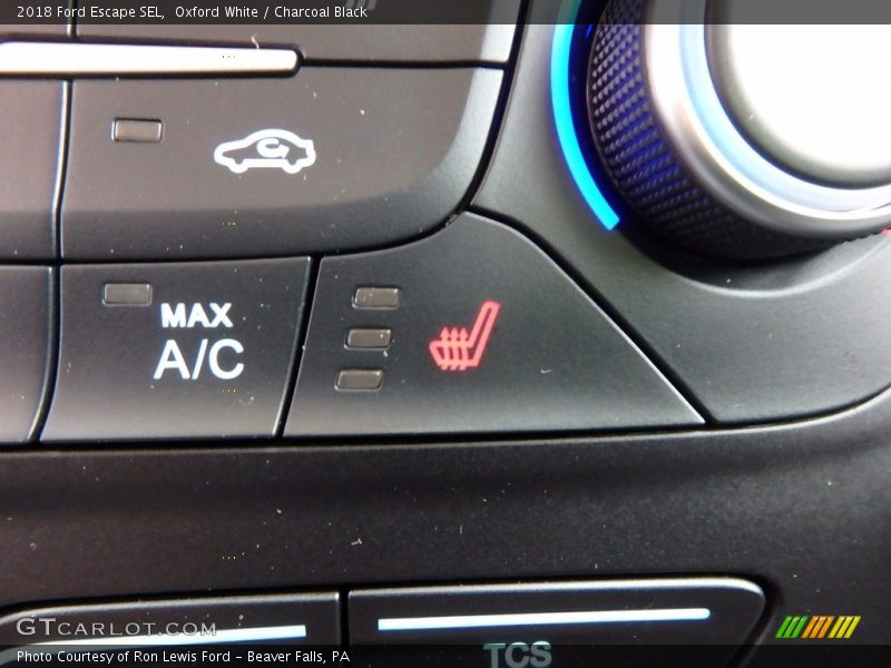 Oxford White / Charcoal Black 2018 Ford Escape SEL