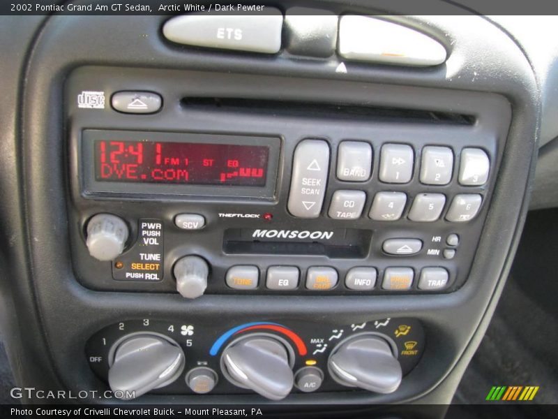 Arctic White / Dark Pewter 2002 Pontiac Grand Am GT Sedan