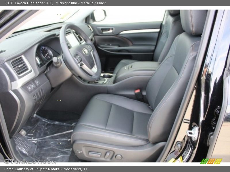 Midnight Black Metallic / Black 2018 Toyota Highlander XLE
