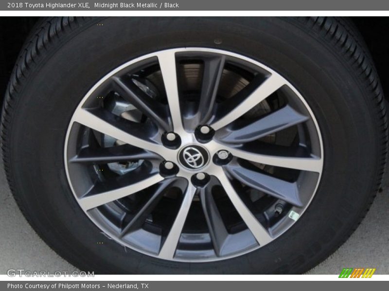 Midnight Black Metallic / Black 2018 Toyota Highlander XLE
