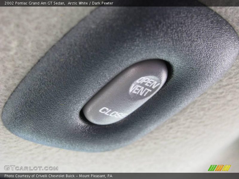 Arctic White / Dark Pewter 2002 Pontiac Grand Am GT Sedan