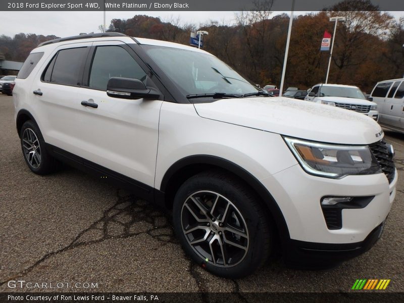 Front 3/4 View of 2018 Explorer Sport 4WD