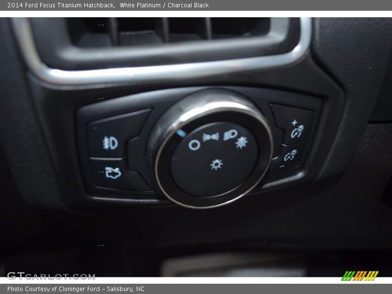 White Platinum / Charcoal Black 2014 Ford Focus Titanium Hatchback