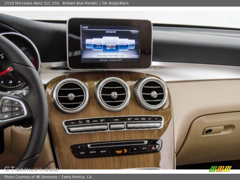 Brilliant Blue Metallic / Silk Beige/Black 2018 Mercedes-Benz GLC 300