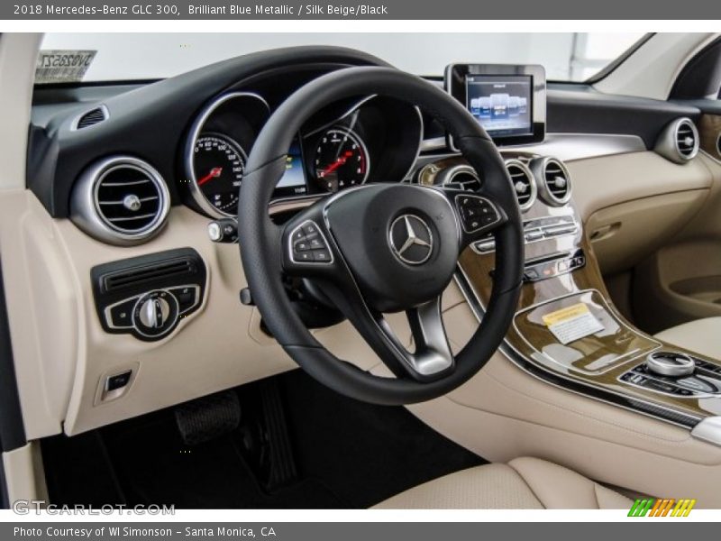 Brilliant Blue Metallic / Silk Beige/Black 2018 Mercedes-Benz GLC 300