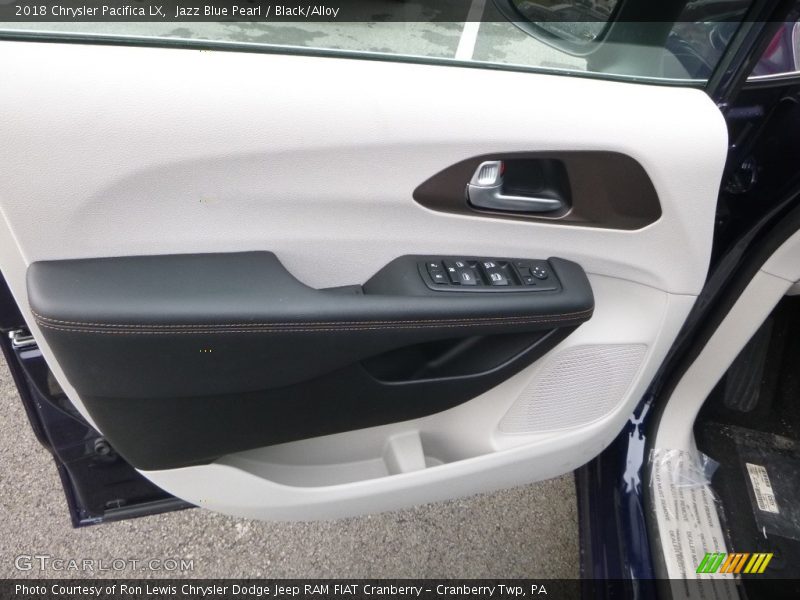 Jazz Blue Pearl / Black/Alloy 2018 Chrysler Pacifica LX