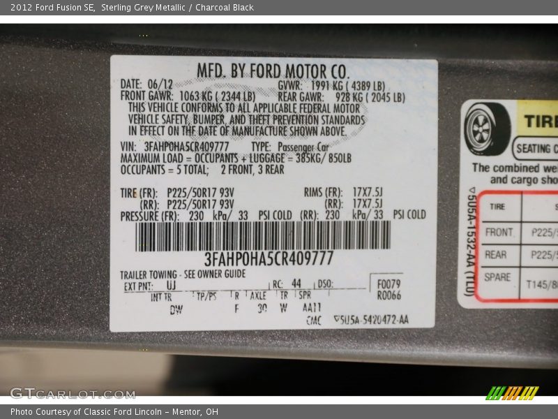 Sterling Grey Metallic / Charcoal Black 2012 Ford Fusion SE