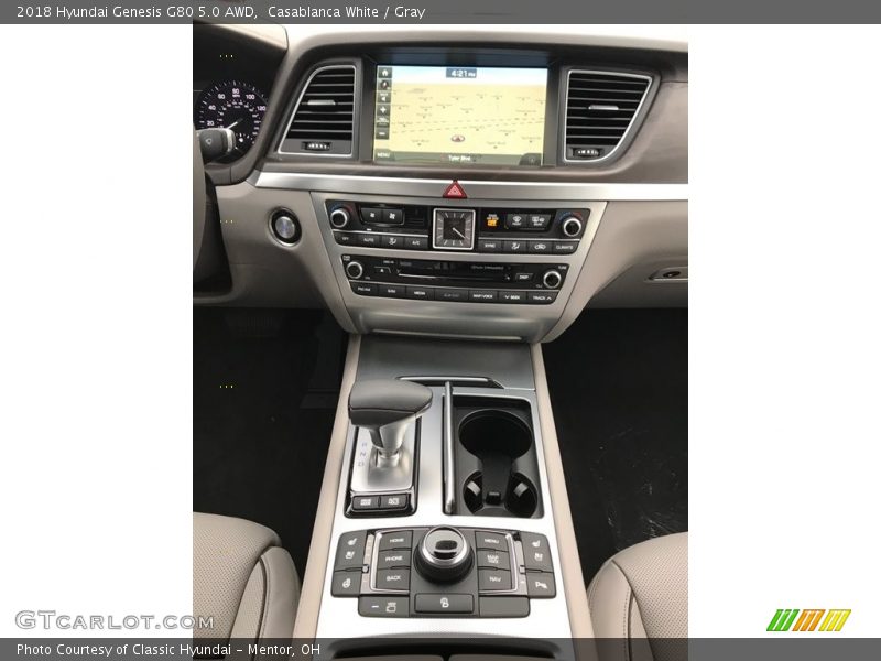 Controls of 2018 Genesis G80 5.0 AWD