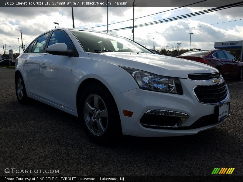 Summit White / Jet Black/Medium Titanium 2015 Chevrolet Cruze LT