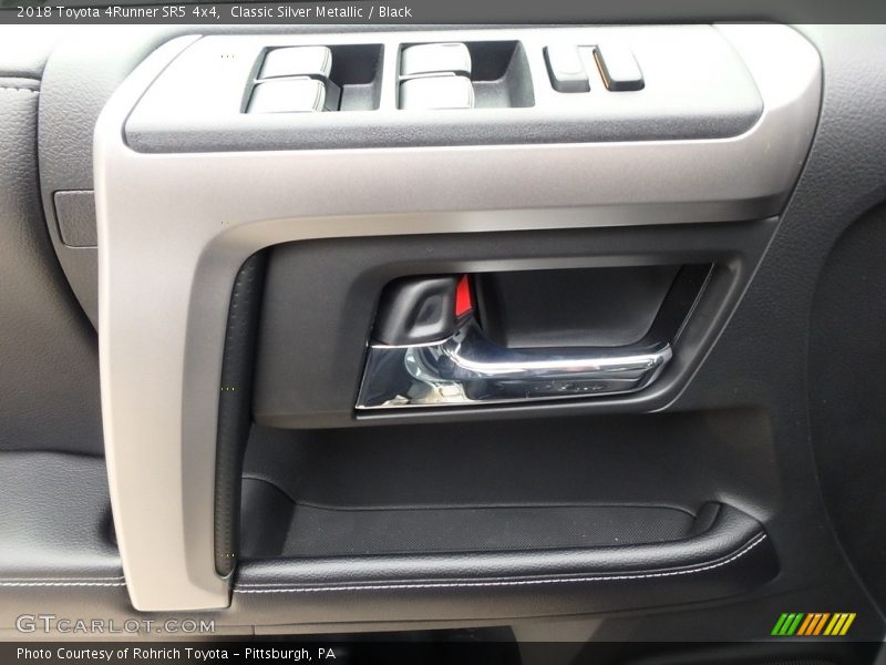 Classic Silver Metallic / Black 2018 Toyota 4Runner SR5 4x4
