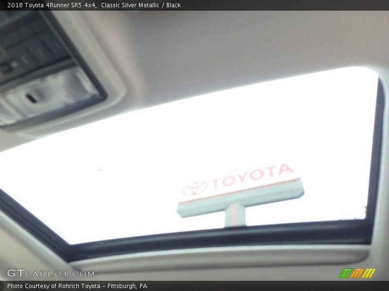 Classic Silver Metallic / Black 2018 Toyota 4Runner SR5 4x4