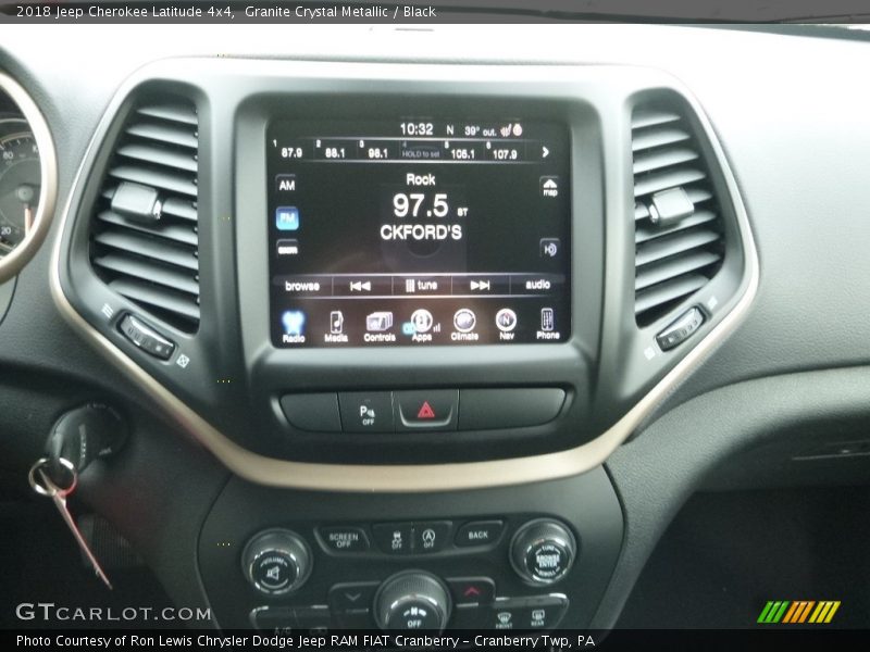 Granite Crystal Metallic / Black 2018 Jeep Cherokee Latitude 4x4