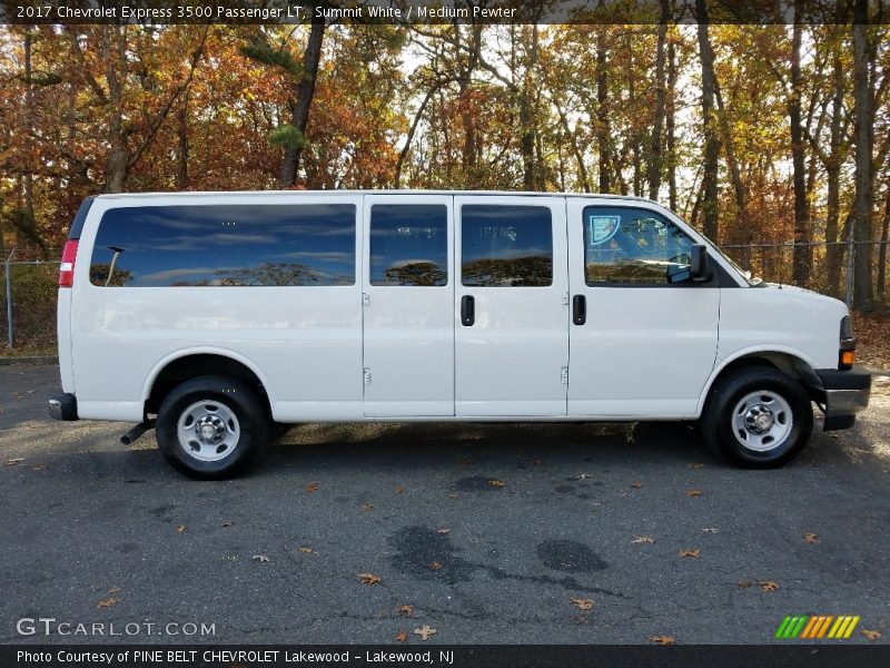 Summit White / Medium Pewter 2017 Chevrolet Express 3500 Passenger LT