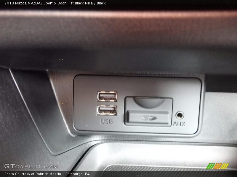 Jet Black Mica / Black 2018 Mazda MAZDA3 Sport 5 Door