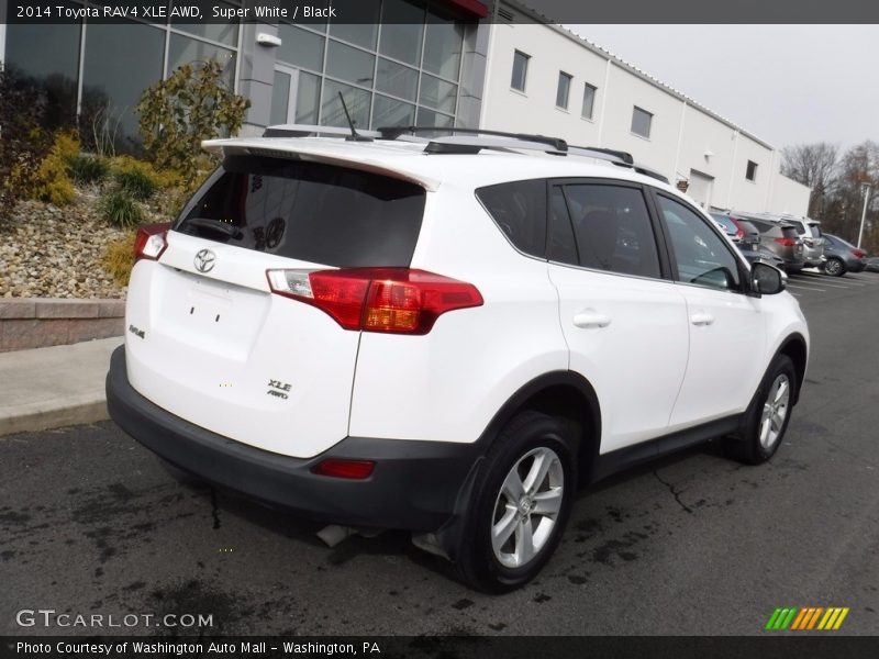 Super White / Black 2014 Toyota RAV4 XLE AWD