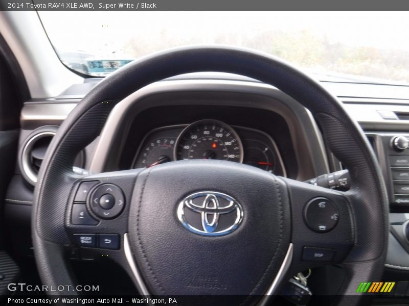 Super White / Black 2014 Toyota RAV4 XLE AWD