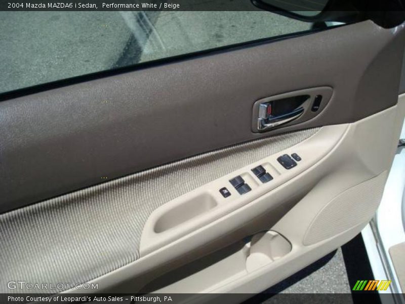 Performance White / Beige 2004 Mazda MAZDA6 i Sedan