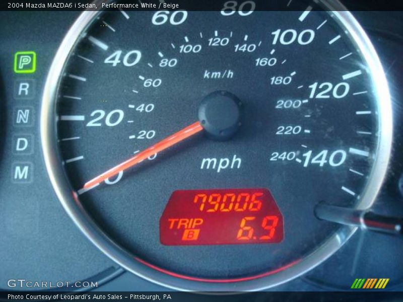 Performance White / Beige 2004 Mazda MAZDA6 i Sedan