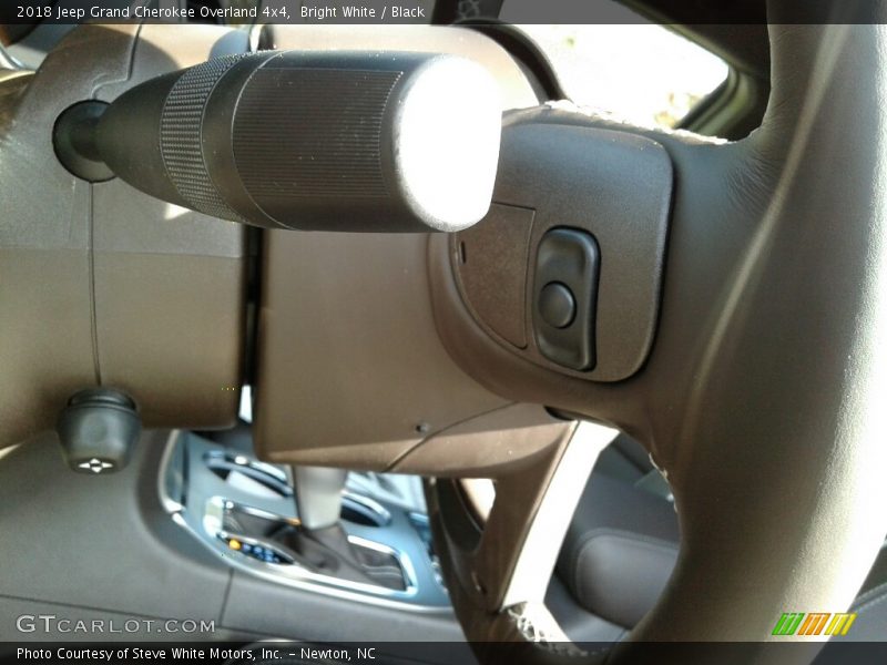 Bright White / Black 2018 Jeep Grand Cherokee Overland 4x4