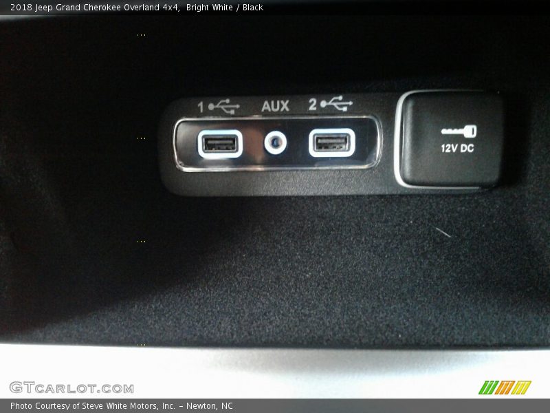 Bright White / Black 2018 Jeep Grand Cherokee Overland 4x4