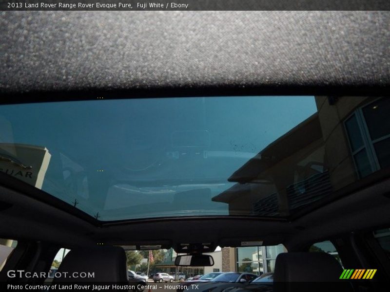 Fuji White / Ebony 2013 Land Rover Range Rover Evoque Pure