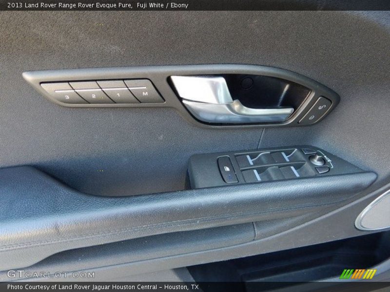 Fuji White / Ebony 2013 Land Rover Range Rover Evoque Pure