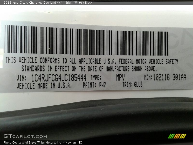 Bright White / Black 2018 Jeep Grand Cherokee Overland 4x4