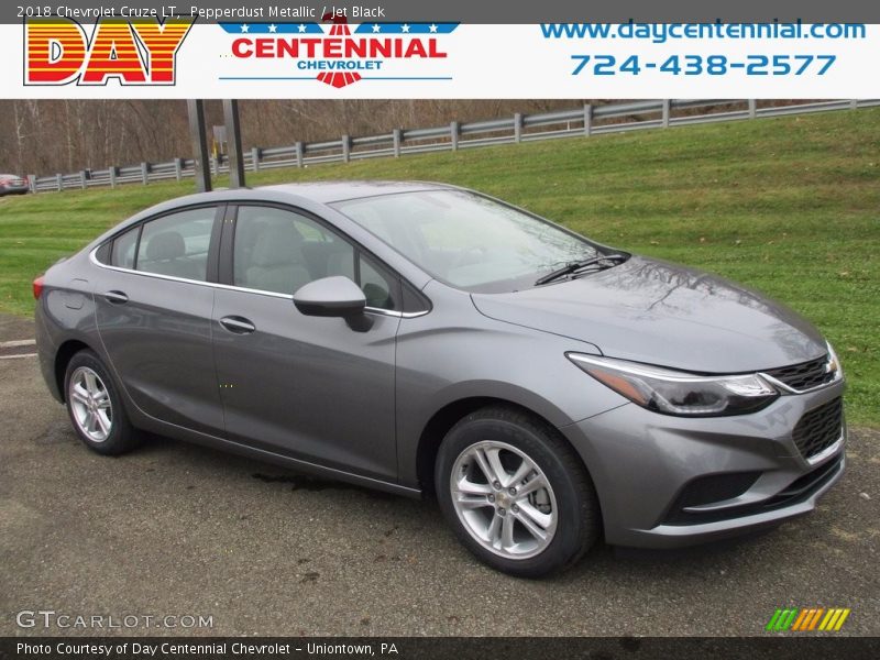 Pepperdust Metallic / Jet Black 2018 Chevrolet Cruze LT