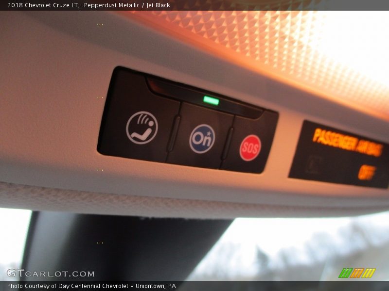 Pepperdust Metallic / Jet Black 2018 Chevrolet Cruze LT