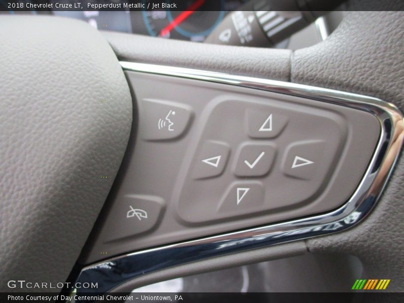 Pepperdust Metallic / Jet Black 2018 Chevrolet Cruze LT