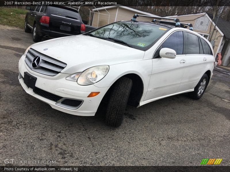 Alabaster White / Macadamia 2007 Mercedes-Benz R 350 4Matic