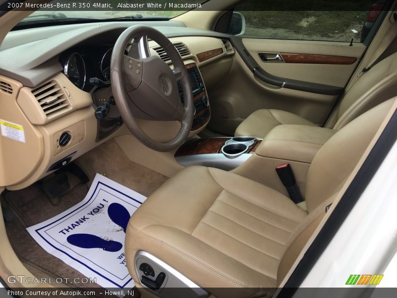Alabaster White / Macadamia 2007 Mercedes-Benz R 350 4Matic