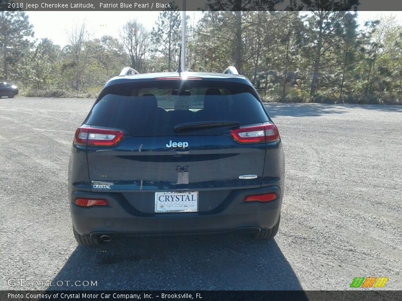 Patriot Blue Pearl / Black 2018 Jeep Cherokee Latitude