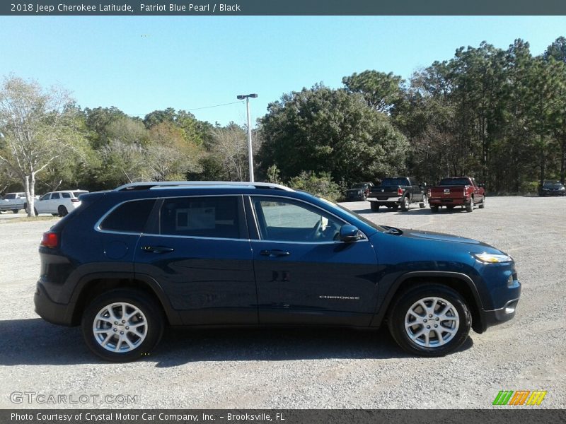 Patriot Blue Pearl / Black 2018 Jeep Cherokee Latitude