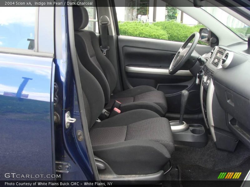 Indigo Ink Pearl / Dark Charcoal 2004 Scion xA