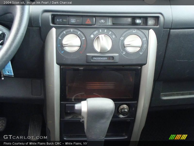 Indigo Ink Pearl / Dark Charcoal 2004 Scion xA