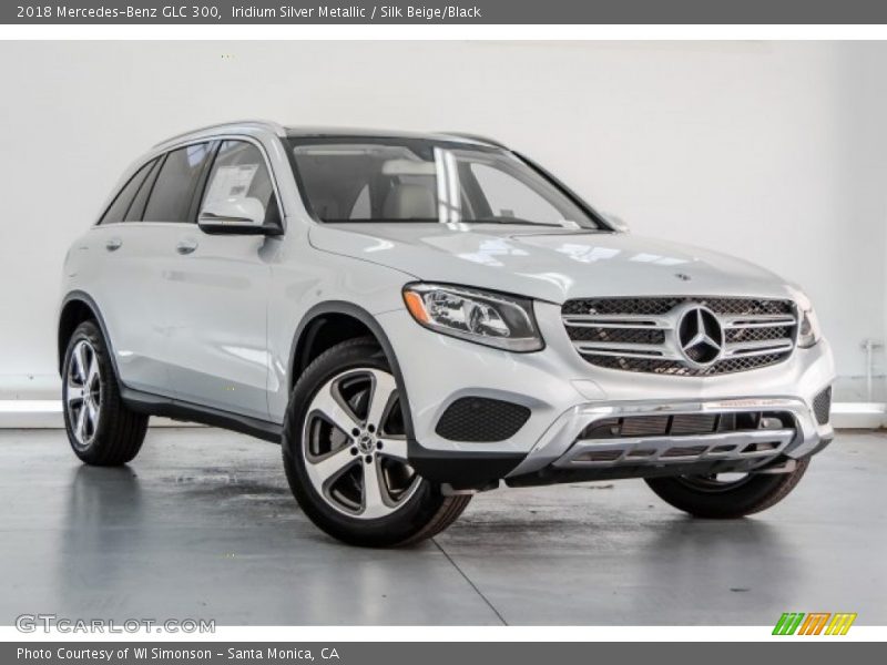 Iridium Silver Metallic / Silk Beige/Black 2018 Mercedes-Benz GLC 300