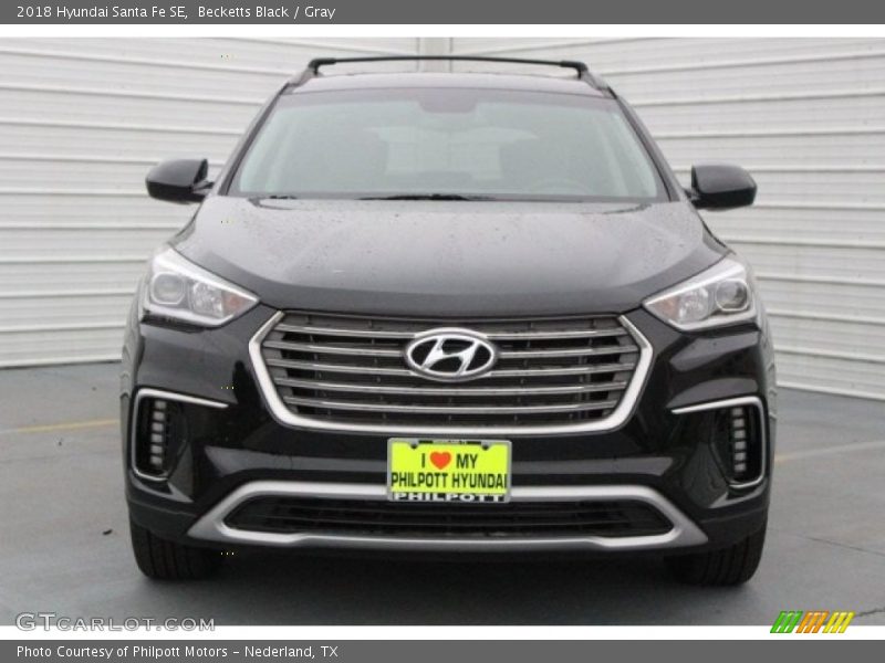 Becketts Black / Gray 2018 Hyundai Santa Fe SE