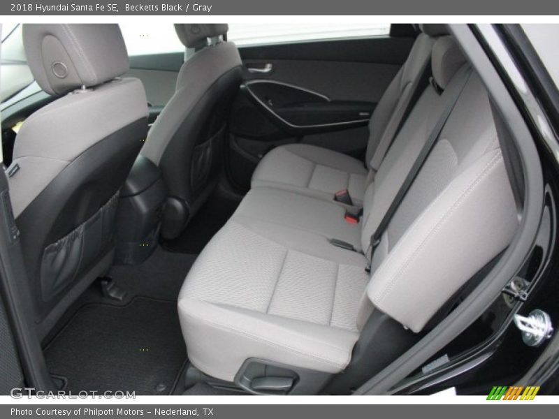 Becketts Black / Gray 2018 Hyundai Santa Fe SE