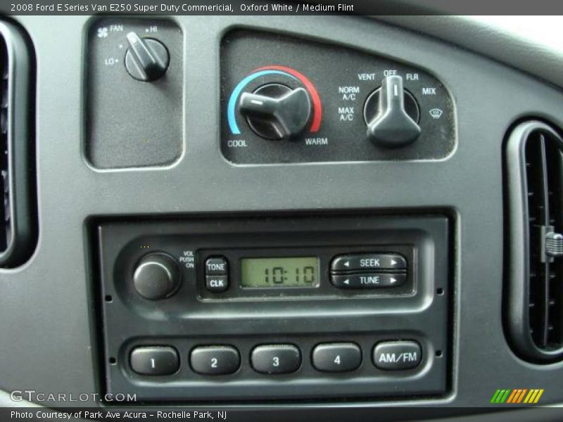 Oxford White / Medium Flint 2008 Ford E Series Van E250 Super Duty Commericial