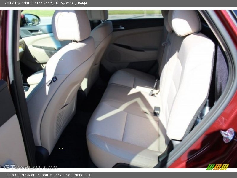 Ruby Wine / Beige 2017 Hyundai Tucson Sport