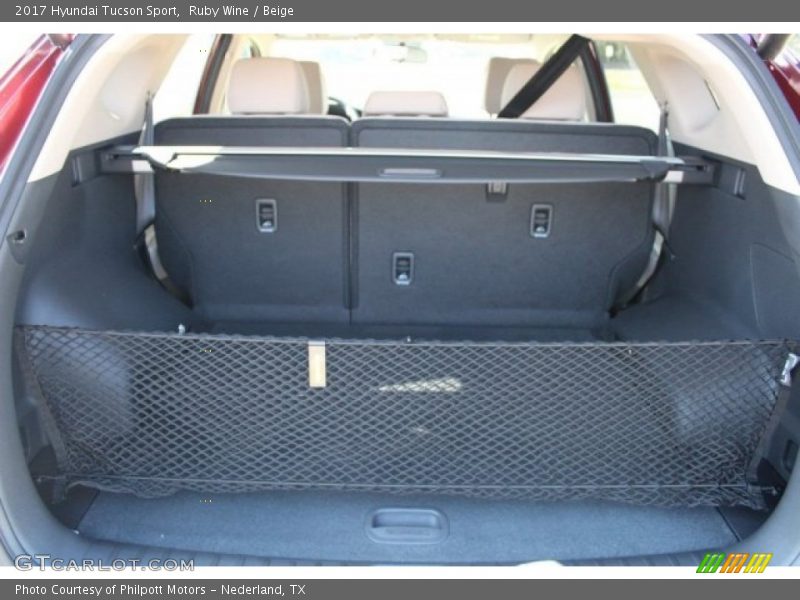 Ruby Wine / Beige 2017 Hyundai Tucson Sport